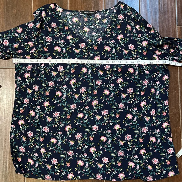 41 Hawthorn Navy floral long ruched cuffed sleeves blouse Size 1X - Picture 5 of 8